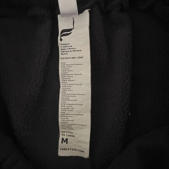 Fabletics Mens Size M Sweatpants Sweats Black Exercise Pants - Picture 4 of 4